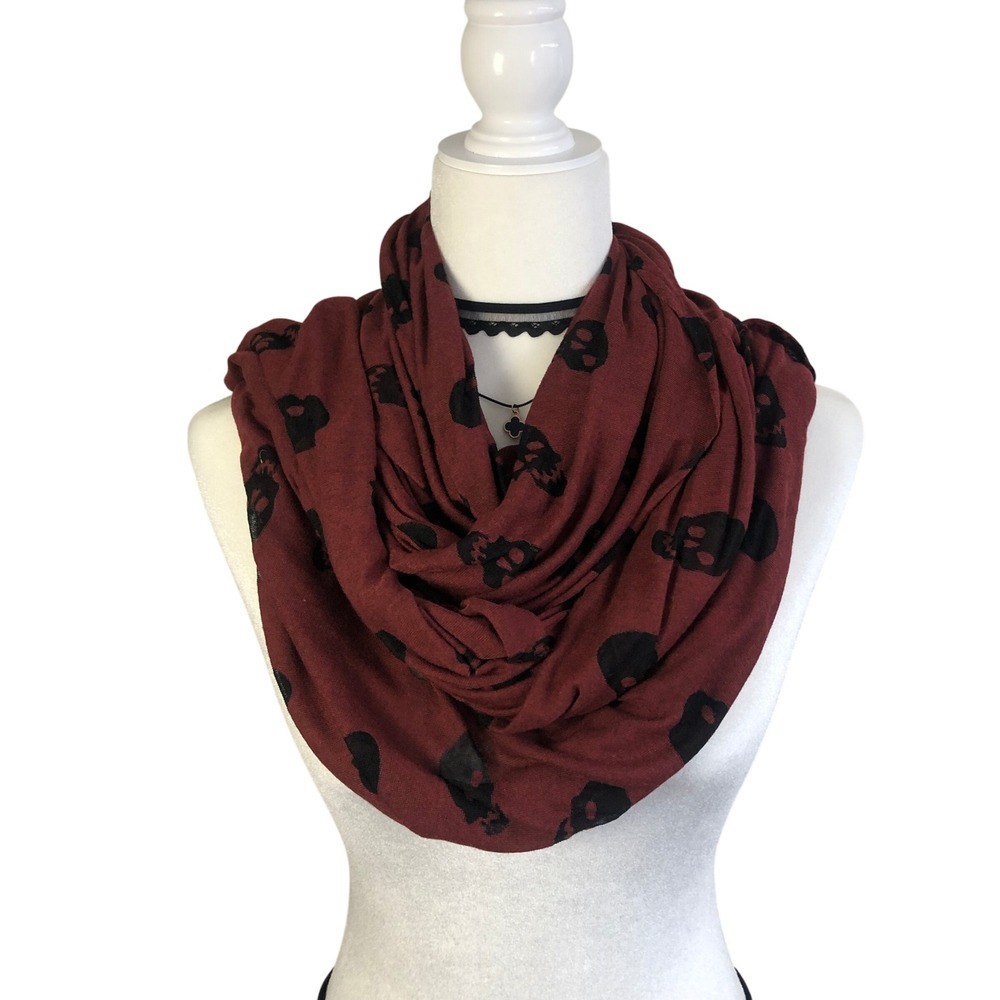 2010s Steve Madden Skull Print Infinity Circle Scarf Brown Black Indie Sleaze